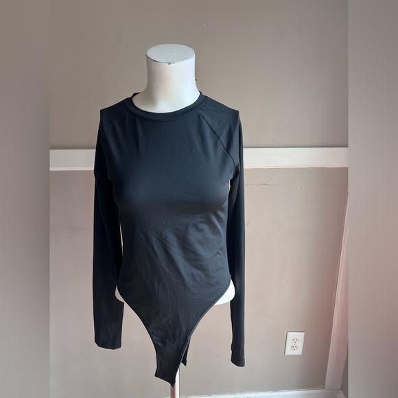 Tops - Black Long Sleeve Bodysuit
